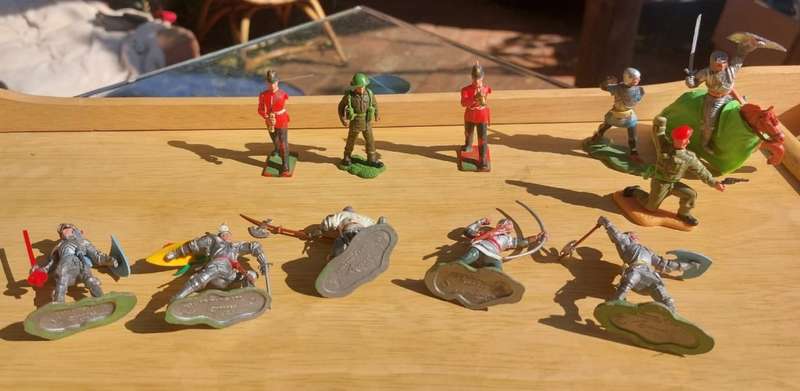 Vintage 1950s Britains Swoppets Knights and Soldiers  Rare and Very Collectable