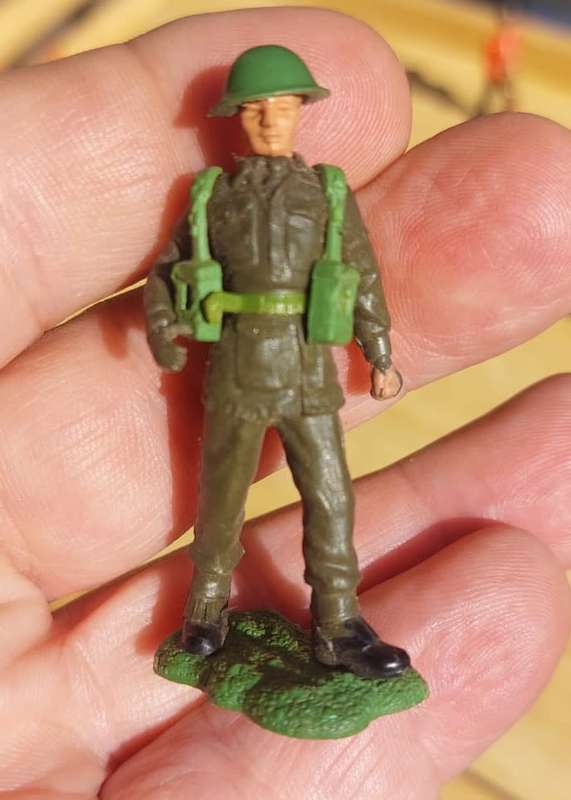 Vintage 1950s Britains Swoppets Knights and Soldiers  Rare and Very Collectable