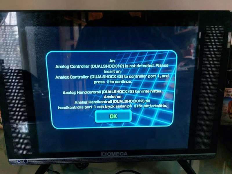 SONY PLAYSTATION 2 FAT CONSOLE MODEL 39004 WORKING WITH PS2 BAKUGAN GAME