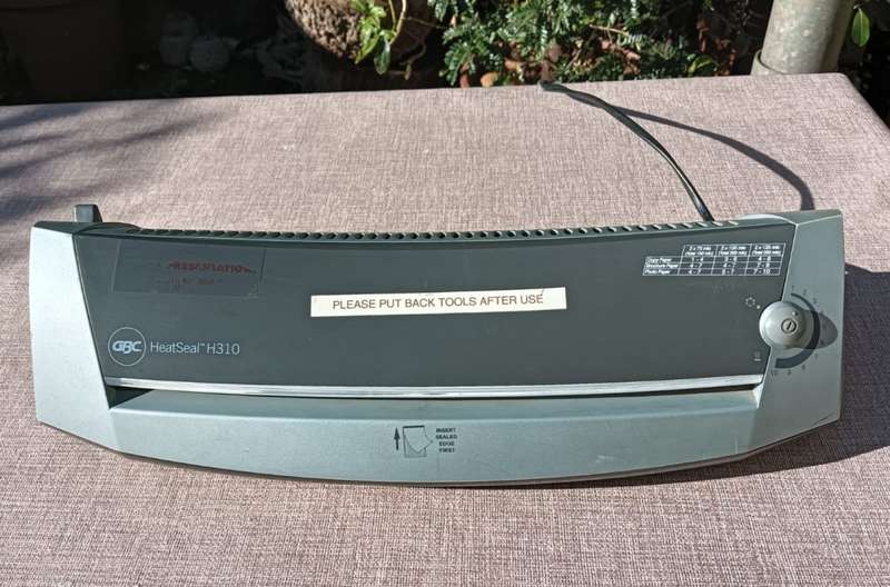 GBC Heatseal H310 Pouch Laminator  Turns On