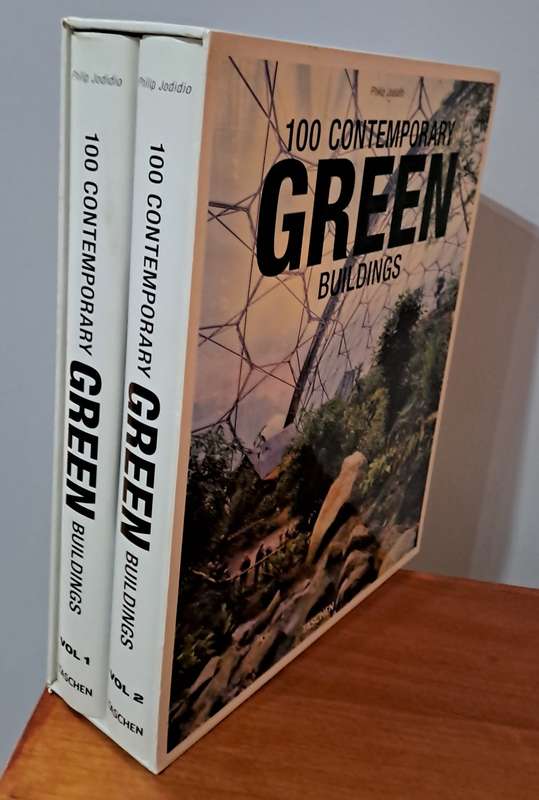 100 Contemporary Green Buildings - Philip Jodidio [2 volumes in slipcase]