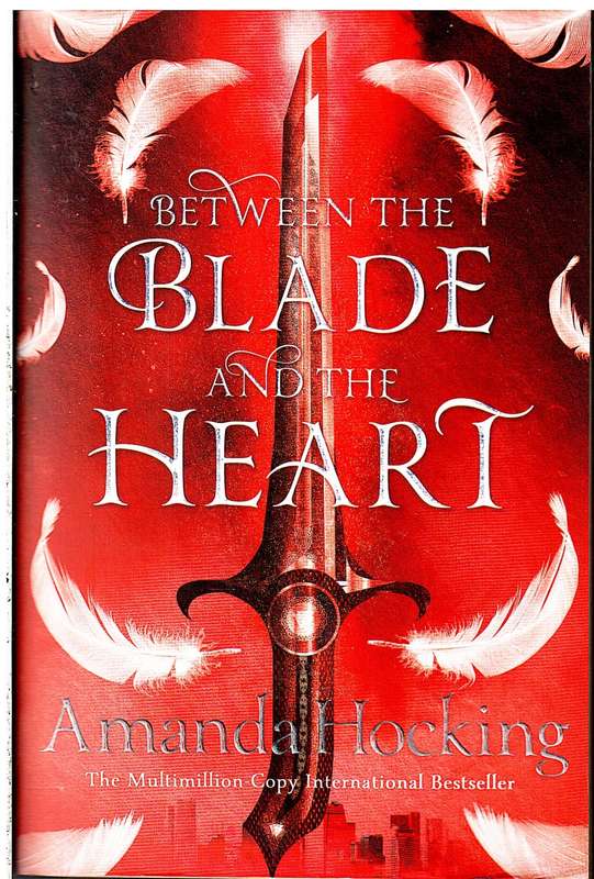 Between the Blade and the Heart - Amanda Hocking
