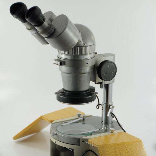 OLYMPUS STEREO MICROSCOPE SZIII 40 X MAGNIFICATION