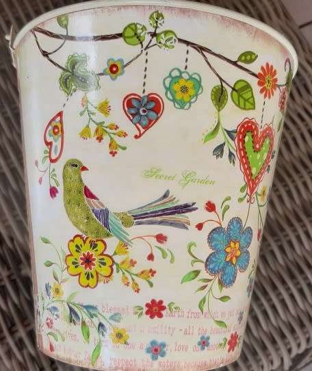 Decorative Tins Rustic