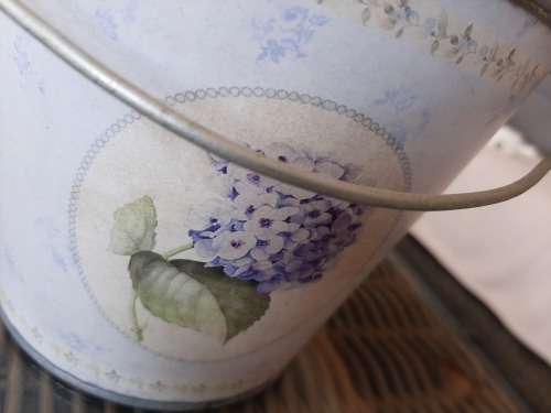 Decorative Tins Rustic
