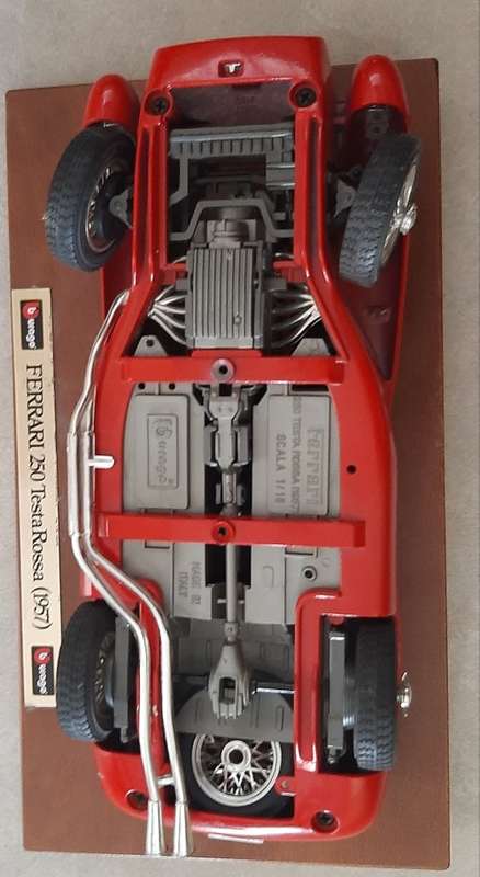 Ferrari 250 Testa Rossa 1957 Red Burago Model Car