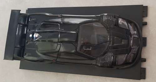 McLaren F1 GTR Road Car Long Tail UT Models 118 Scale