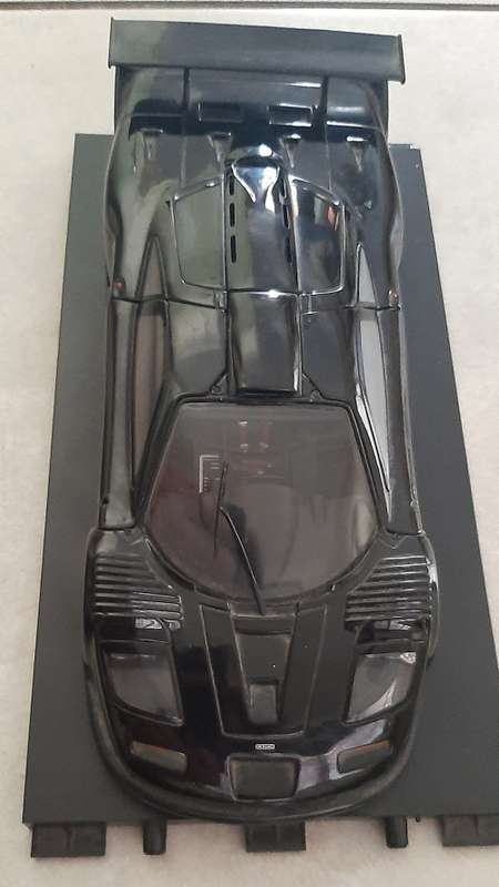 McLaren F1 GTR Road Car Long Tail UT Models 118 Scale
