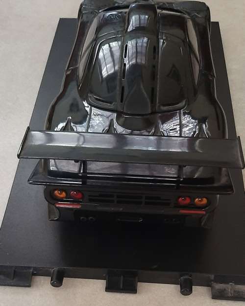 McLaren F1 GTR Road Car Long Tail UT Models 118 Scale