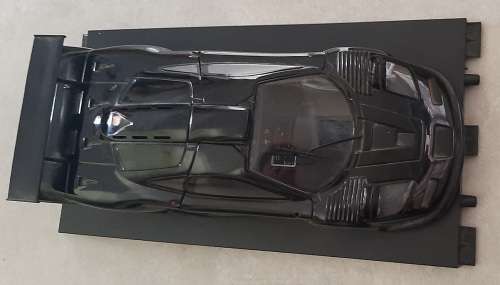 McLaren F1 GTR Road Car Long Tail UT Models 118 Scale