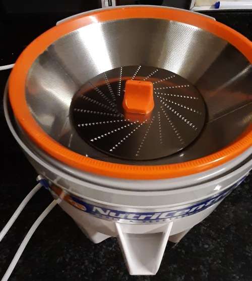 Nutricentre Fruit and Vegetable Blender Juicer