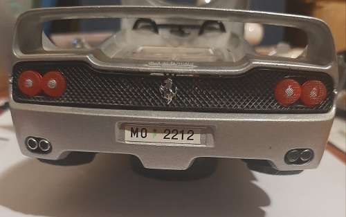 Bburago Ferrari F50 (1995) Model Car Die Cast MO 2212