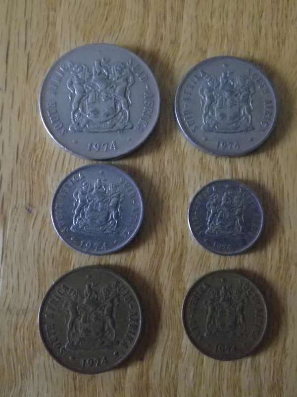 (1974 Coat of Arms, bronze and nickel coins. 50c, 20c, 10c, 5c, 2c, 1c.) R30