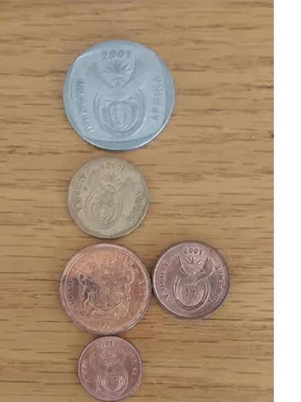 (2001 Coat of Arms.1c.2c.10c.20c.R5) R25