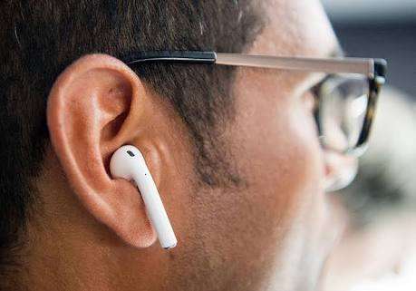 Apple AirPods *SEALED* *BRAND NEW* ICASA APPROVED