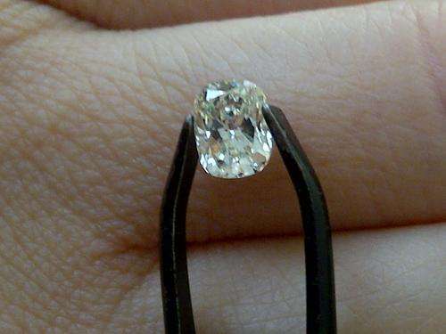 SPARKLING IGL CERTIFIED .81 CT I COLOR VS1 CUSHION CUT DIAMOND