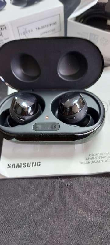 Samsung Galaxy Buds + (never used in original opened box and papers)