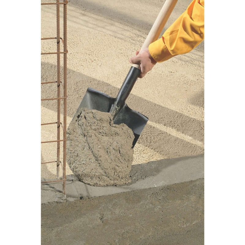 Tramontina - American Round Mouth Shovel With 120Cm Wooden Handle