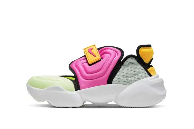 Nike Women`s Aqua Rift