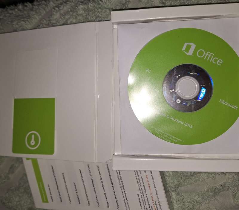 Microsoft Office Home & Student 2013 (PC) software