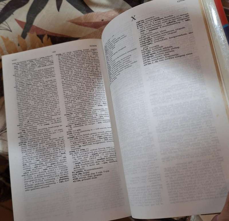 Pharos Groot Woordeboek / Major Dictionary. Afrikaans