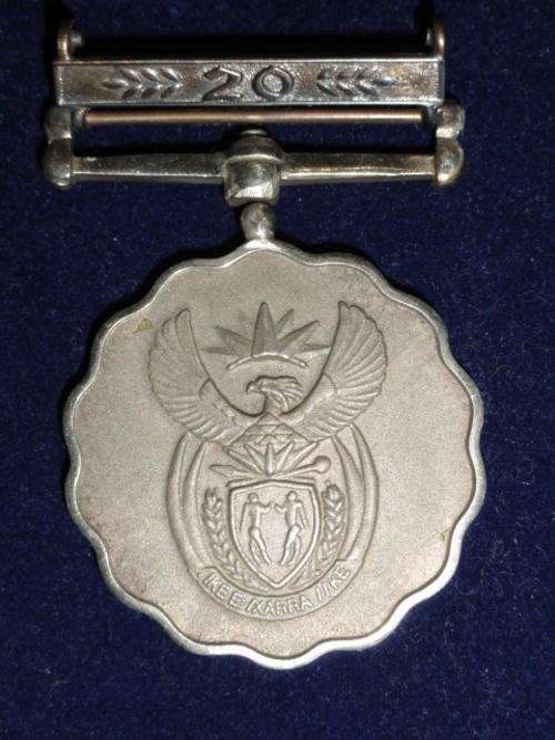 SANDF 20 years LS numbered: 10104