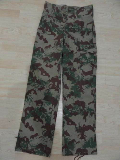 SAP Camo pants exellent size 76/79