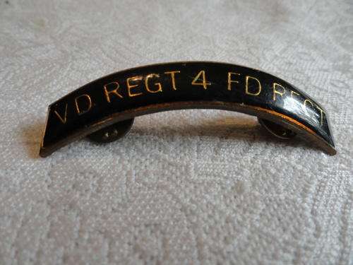 4 Field Reg Art shoulder titles all pins