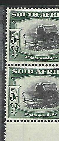 Union of SA - SACC 121 - Hyphenated series- 5s Variety - Doctor blade through both stamps