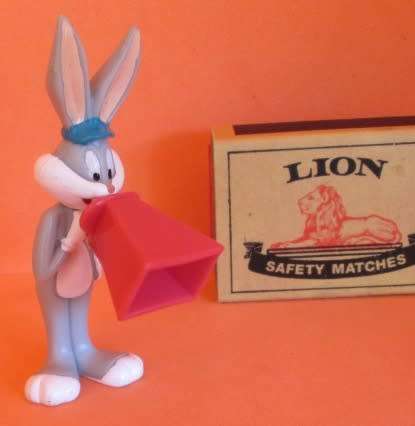 BUGS BUNNY WITH MEGAPHONE FIGURINE