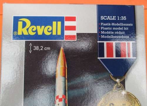 REVELL - CORPORAL MISSILE & LAUNCHER KIT