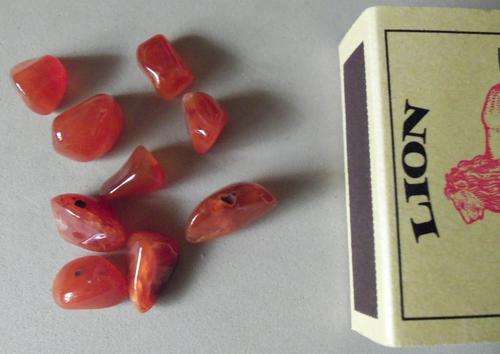 SEMI-PRECIOUS STONES - CARNELIAN