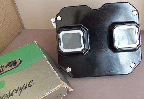 VIEW-MASTER STEREOSCOPE