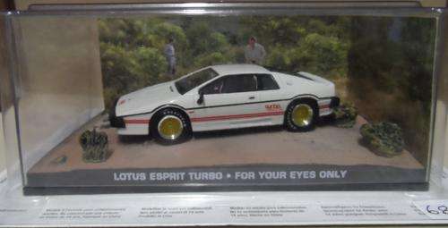 LOTUS ESPRIT TURBO - JAMES BOND - FOR YOUR EYES ONLY