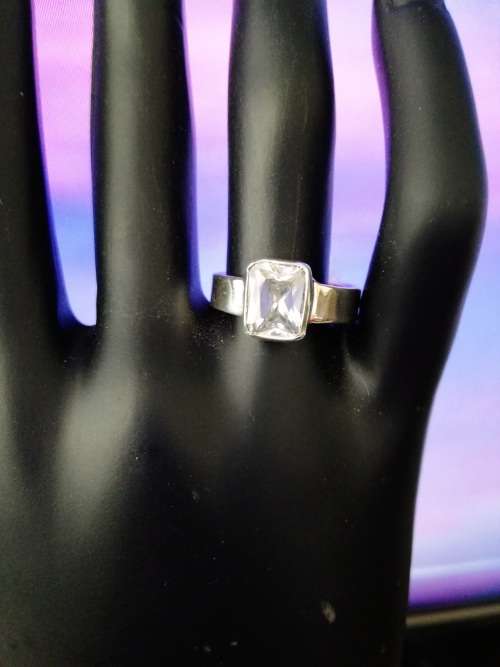 ***Crazy 99 cents SALE***925 silver ring with real CUBIC semi precious stones size 8
