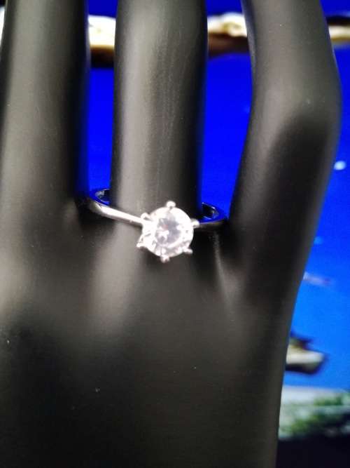 ***Crazy 99 cents SALE***18KGP SIM Diamond Solitaire Engagement Ring - Size 9