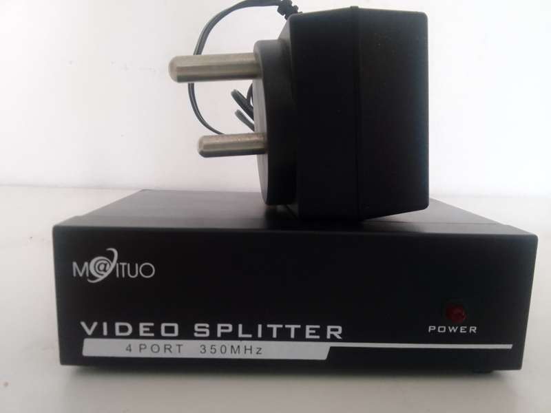 VGA Switch and Splitter - Good Condition