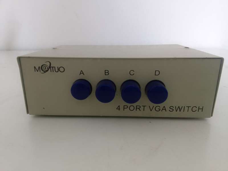 VGA Switch and Splitter - Good Condition