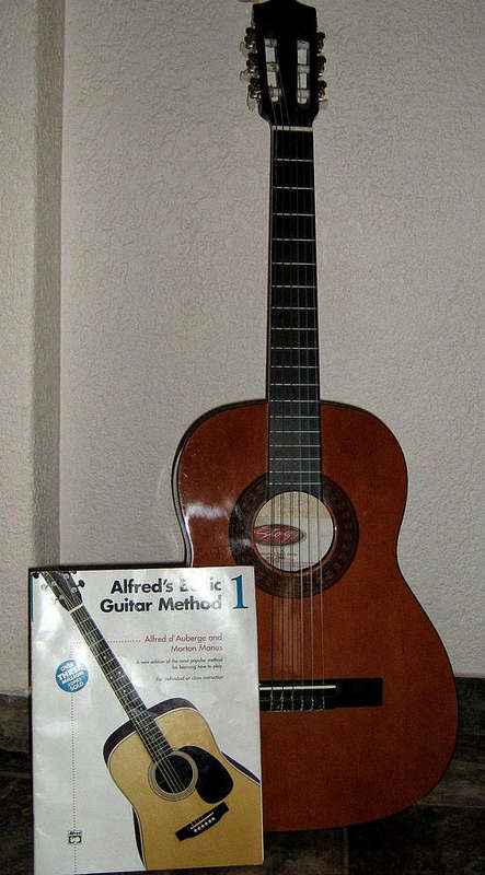 STAGG CLASSIC HANDMADE GUITAR