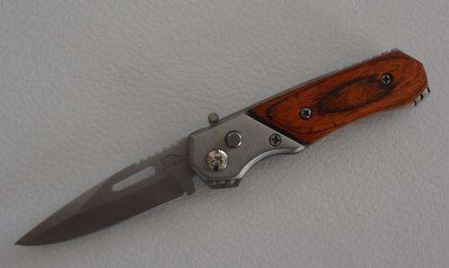 Small Flick Action Pocket Knife