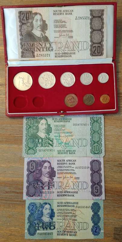 NICE SOUTH AFRICAN COIN & NOTE COLLECTION  ( READ DESCRIPTION)