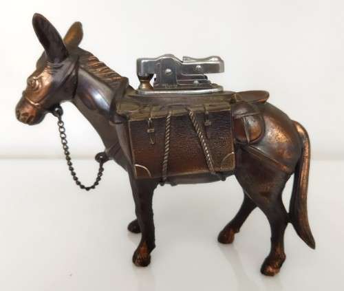 Beautiful detailed Donkey Lighter