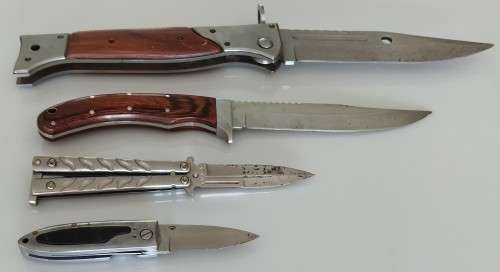 4 x Knives