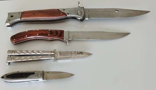 4 x Knives