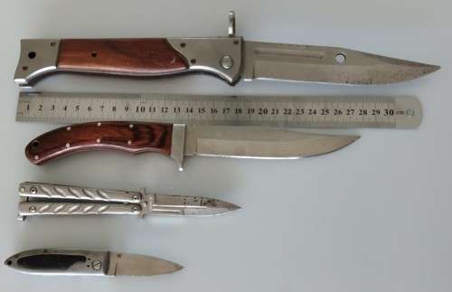 4 x Knives