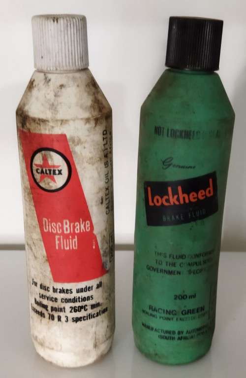 2x Old Oil bottles