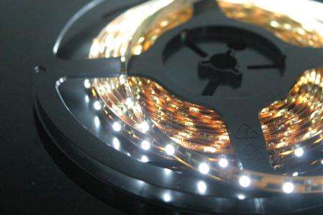 LED flexible strip lighting 12v/DC cool White - per meter