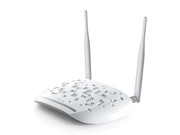 TP-LINK W8968 300MBPS WIRELESS N USB ADSL2+ ROUTER