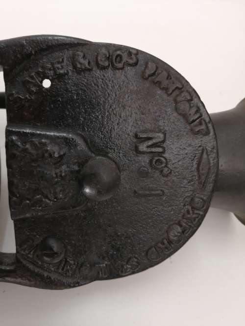 No. 1 Snye & Co Coffee grinder - small crack