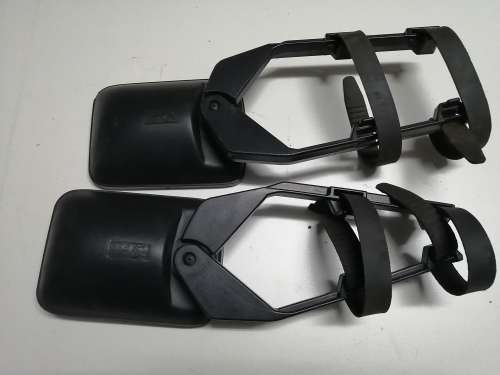 One detachable side mirror like the onces in the photo for towing caravan